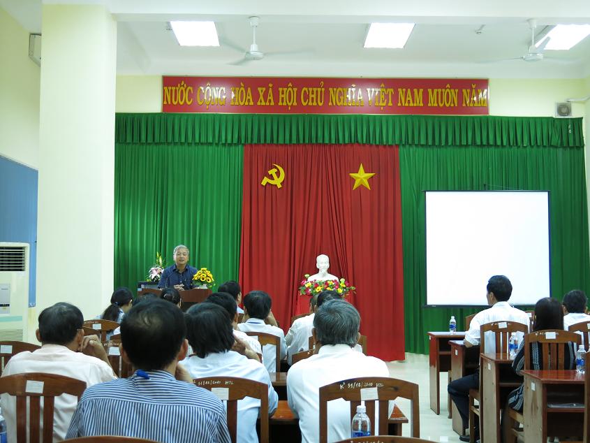 BSCKII. Lê Quang Hùng – Giám đốc Sở Y tế phát biểu chỉ đạo tại buổi công bố thành lập Trung tâm kiểm soát bệnh tật