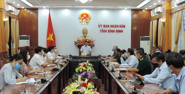 Ông Nguyễn Tuấn Thanh -Phó Chủ tịch UBND tỉnh-Phó Trưởng Ban chỉ đạo tỉnh về phòng, chống dịch Covid-19 phát biểu chỉ đạo tại Hội nghị (Ảnh: Thu Phương)