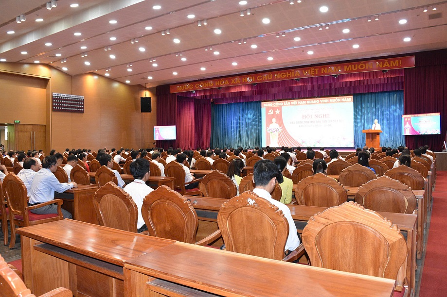 ảnh: Toàn cảnh Hội nghị biểu dương điển hình tiên tiến ngành Y tế tỉnh Gia Lai giai đoạn 2025 – 2030.(ảnh Thu Hiền)
