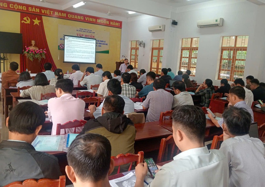 Quang cảnh lớp tập huấn (Ảnh: Xuân Phước)