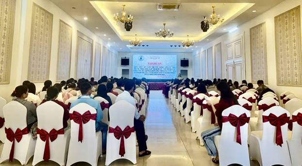 Quang cảnh lớp tập huấn