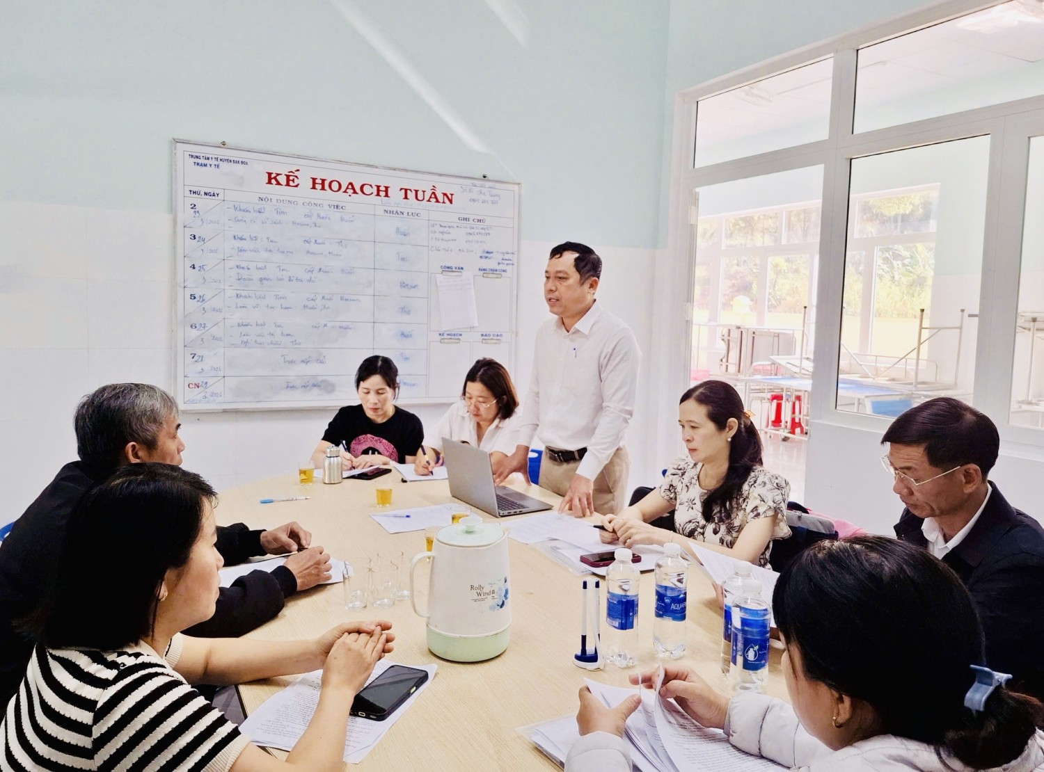 Đoàn công tác số 2 giám sát, hỗ trợ công tác chăm sóc sức khỏe sinh sản tại Trạm Y tế xã Đak Sơmei.