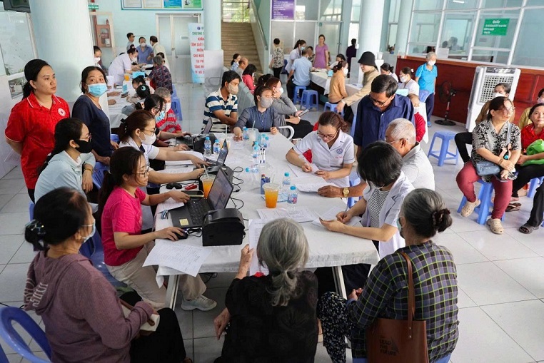 Toàn dân được khám sức khỏe định kỳ hoặc khám sàng lọc miễn phí ít nhất 1 lần/năm