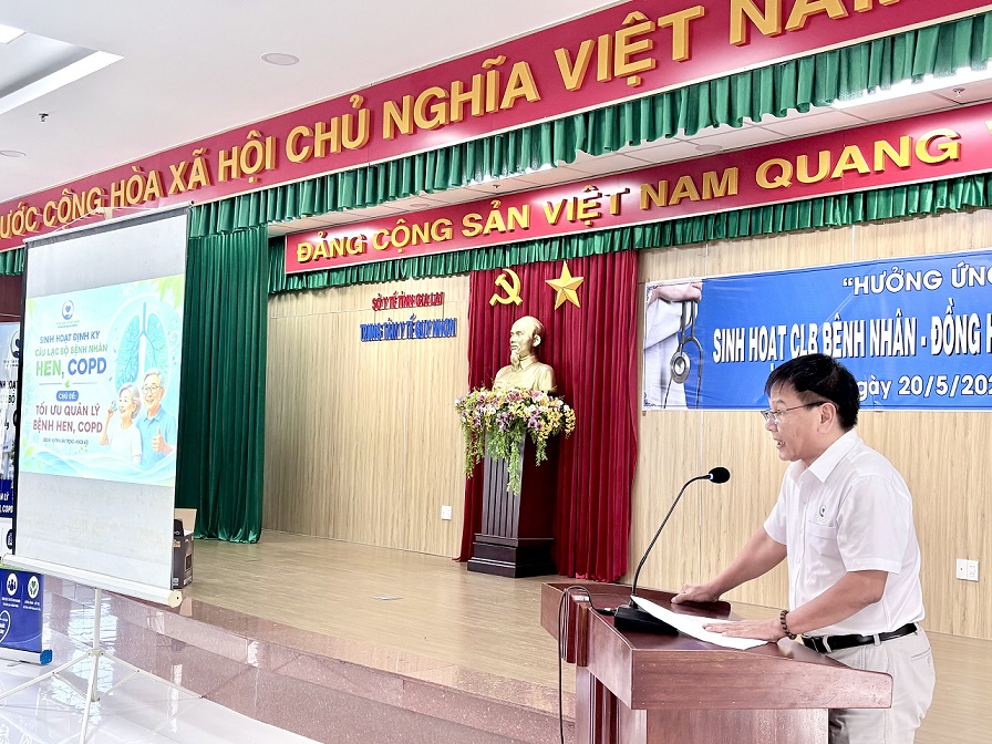 BSCKII. Trần Kỳ Hậu-Giám đốc Trung  tâm Y tế Quy Nhơn phát biểu khai mạc chương trình  (Ảnh: Thu Phương)