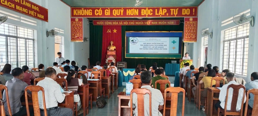 Quang cảnh lớp tập huấn