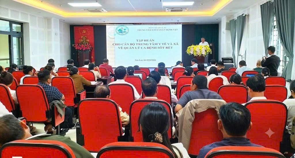 Quang cảnh lớp tập huấn.