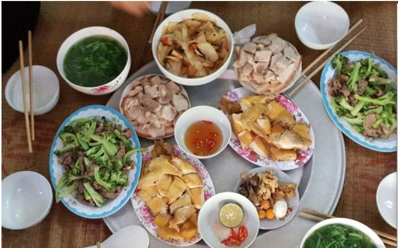 Thói quen giảm mặn trong bữa ăn hằng ngày đóng vai trò then chốt trong việc bảo vệ sức khỏe tim mạch và phòng chống đột quỵ.